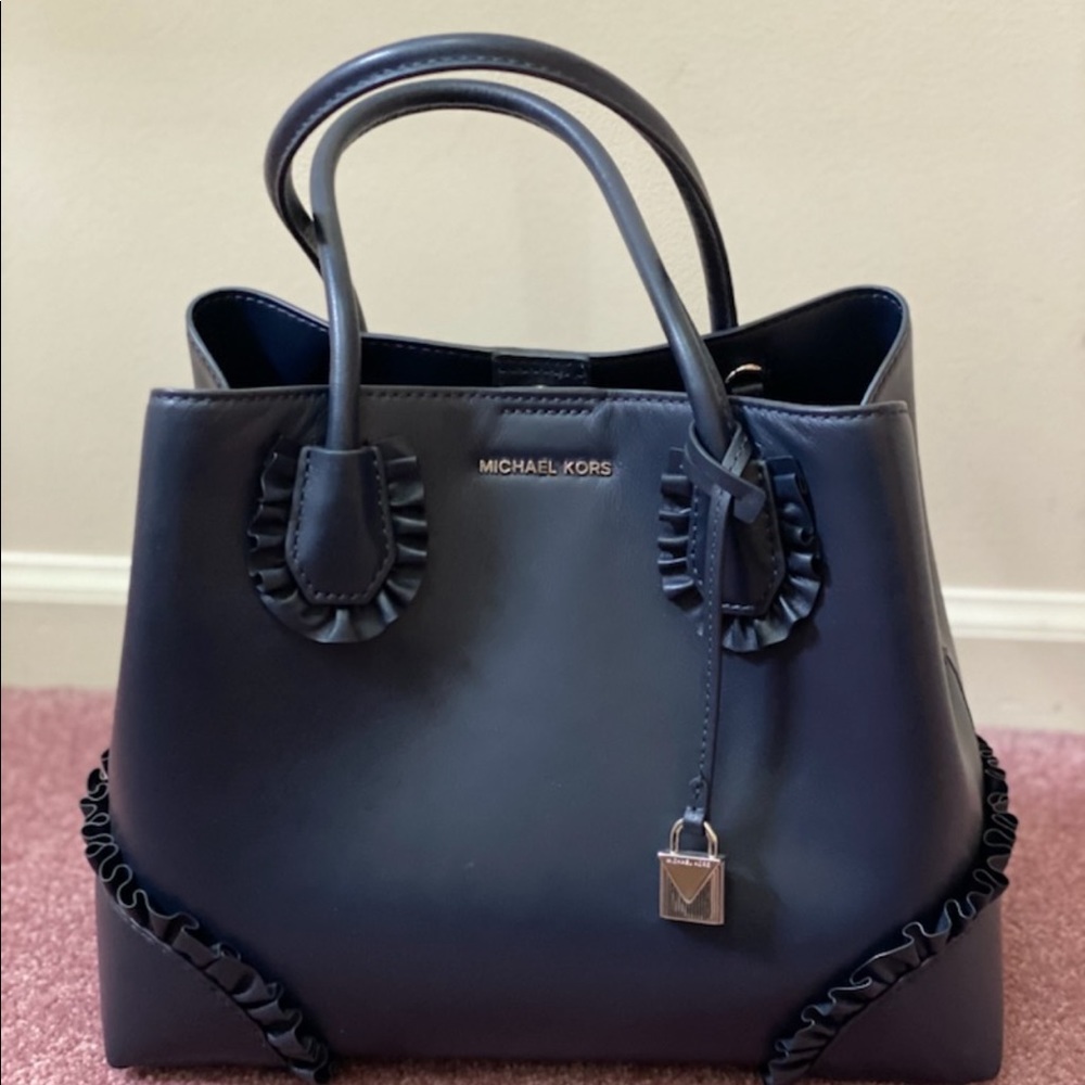 Micheal Kors Purse
